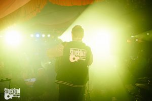 stockbrot-band-isso-was-sonst-party-musik-anfang-konzert-bühne-licht